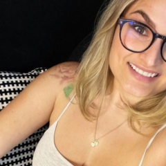 HollyBanks